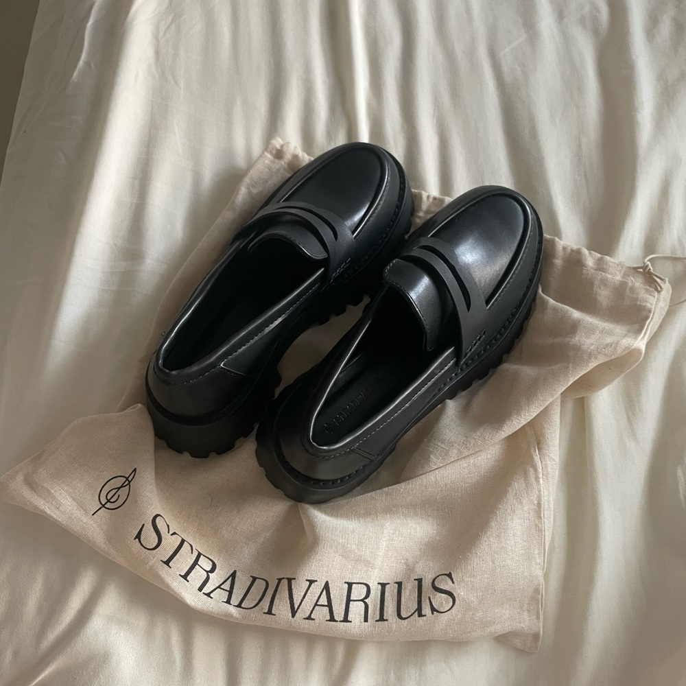 Stradivarius Loafers